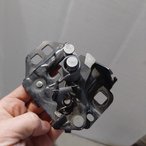 Купити DS7A16700AD Ford 