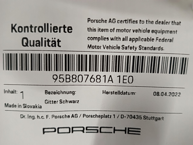 Решітка переднього бампера, ліва Porsche 95B807681A1E0