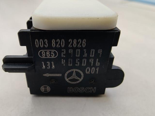 Датчик AIRBAG бічній правий A0038202826 Mercedes