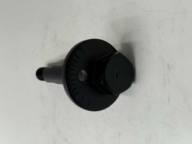 Болт кріплення заднього нижнього важеля, внутрішній Q0370001 Q-fix