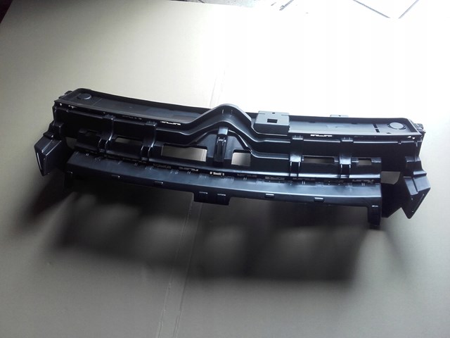 Купити 1632645980 Peugeot/Citroen Кронштейн решітки радіатора