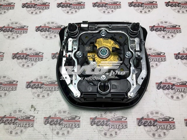 Land Rover LR104232