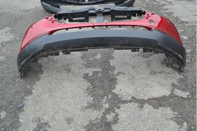 Бампер передній Mazda DGH950031