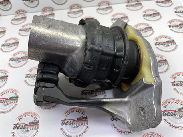 Права подушка двигуна Volvo 32298661 ціна, від 64.75 USD