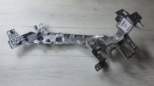 Супорт радіатора правий/монтажна панель кріплення фар Volvo 32396095 ціна, від 66.12 USD