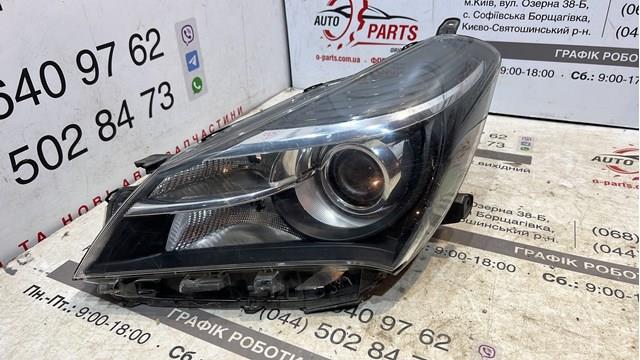 Основна фара в зборі ліва на Toyota Yaris  P13