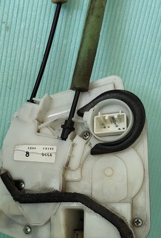 Купити GJR958310B Mazda Замок дверки правої передньої