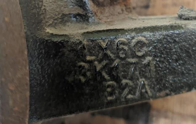 MEF615 Ford Цапфа поворотна ліва