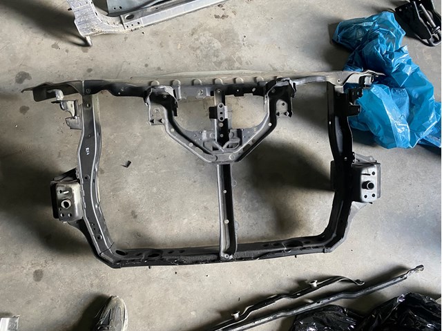 Кронштейн кріплення радіатора Lexus RX 450H/350L/200T