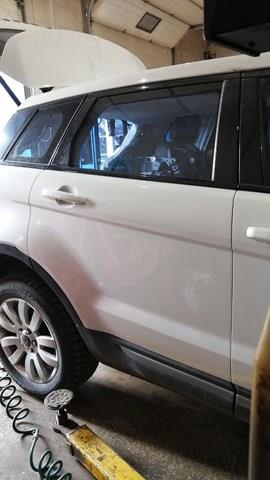 Скло заднє праве Land Rover LR044529 ціна, від 51.93 USD