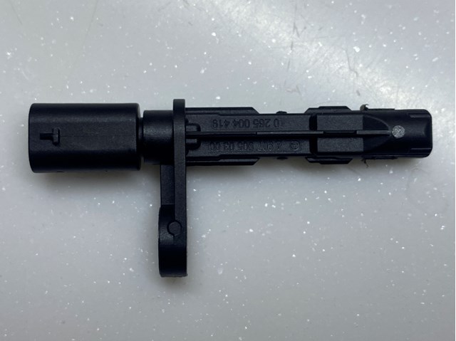 Датчик АБС (ABS) задній TRW GBS2861