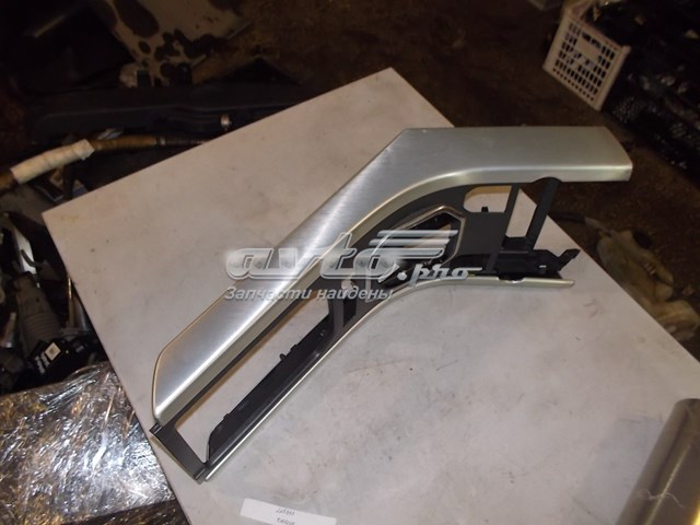  Land Rover LR033422