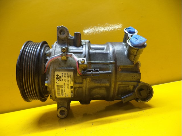 Компресор кондиціонера 39034464 General Motors