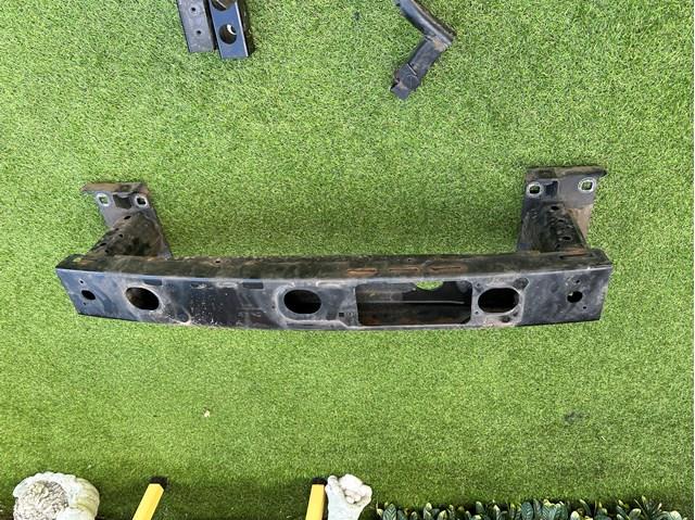 Купити LR080004 Land Rover Буфер бампера переднього