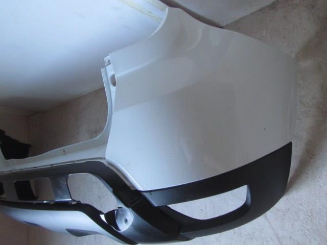 Задній бампер 850222027R Renault (RVI)