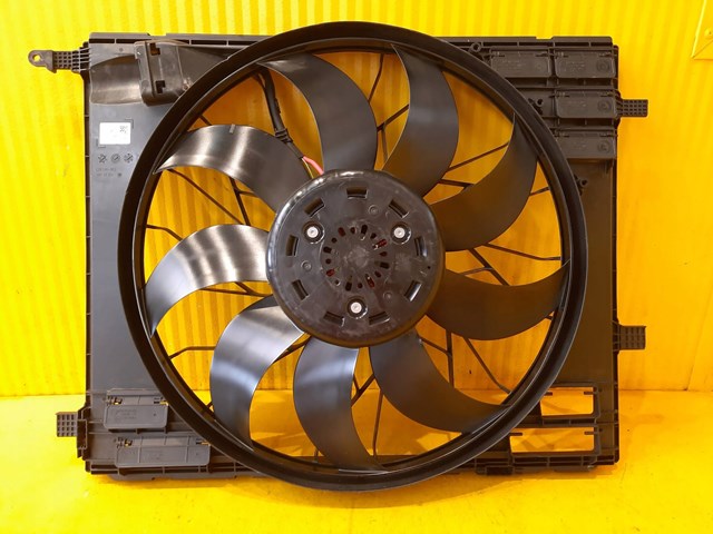 A0999069104 Mercedes Дифузор радіатора охолодження, в зборі з мотором і крильчаткою