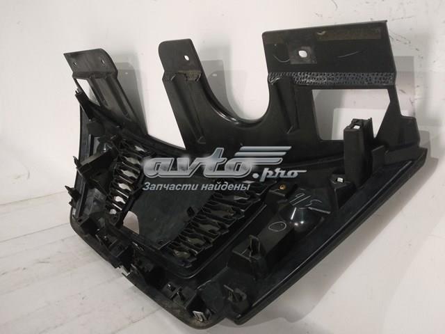 623106FR0C Nissan/Infiniti Решітка радіатора