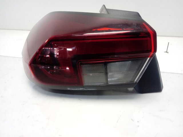 Задня ліва зовнішня фара Opel 9829317380 ціна, від 118.78 USD