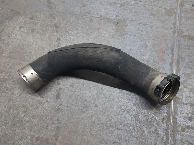 8511338 BMW Трубка, що нагнітається