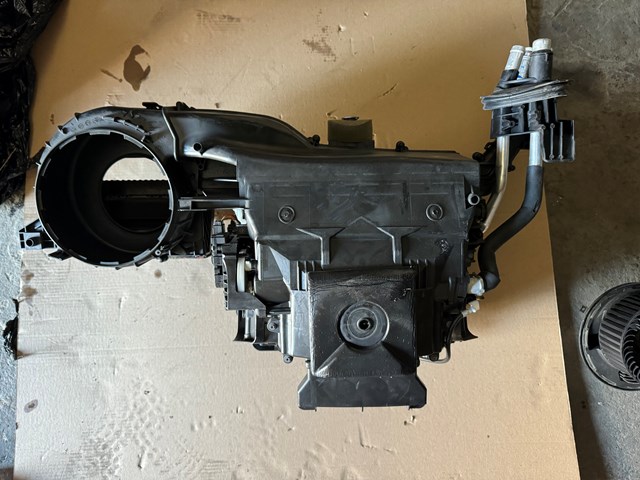  BMW 64116947275