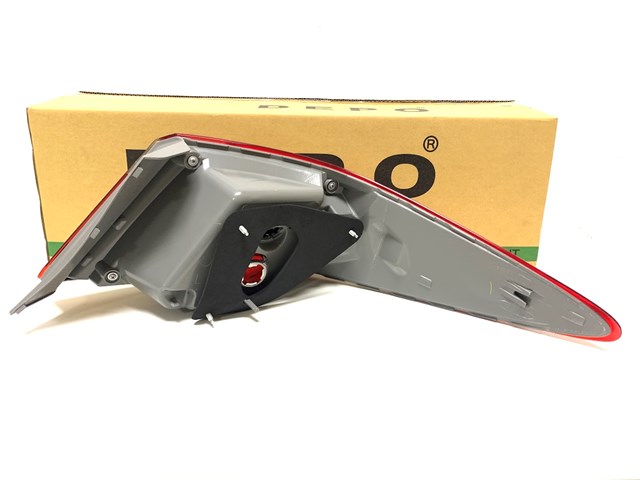 8156106700 Toyota Задня ліва фара