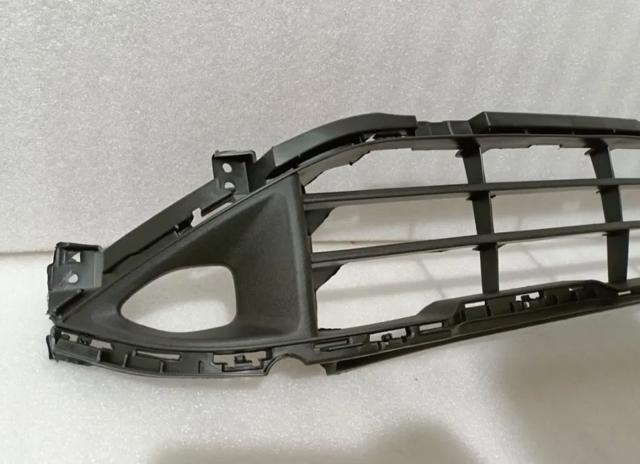 Решітка переднього бампера, центральна FPS FP5081910 ціна, від 25.96 USD