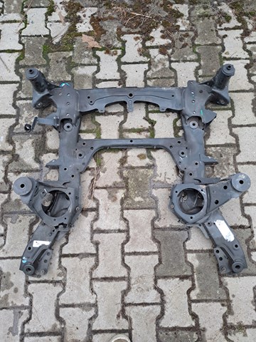 Підрамник передній 6884852 BMW