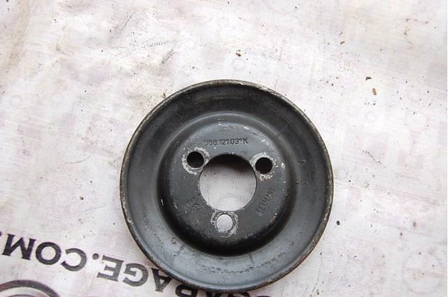 Шків водяного насоса на Volkswagen Passat B3, B4 3A5, 351, 315