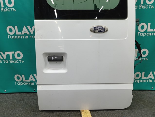 Двері фургона задні, розпашні, праві 1C15V40010KF Ford