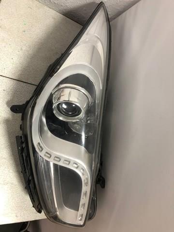 Фара права 921023Z090 Hyundai/Kia