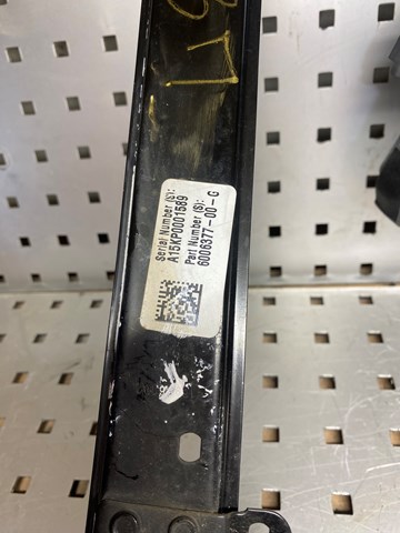 600637700G Tesla Склопідйомник задніх правих дверей