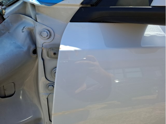  150546012A Tesla