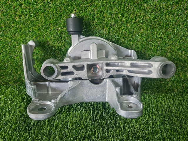 Передня опора двигуна Nissan/Infiniti 112206RC0E