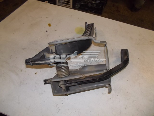  Renault (RVI) 8200215958 ціна, від 38.33 USD
