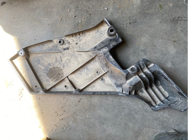 5839833070 Toyota 