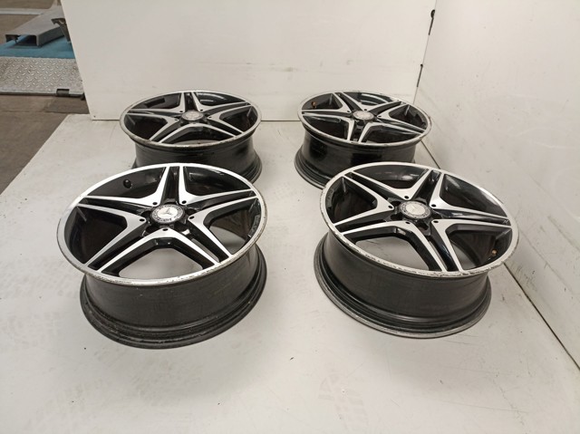  Mercedes A1764010302
