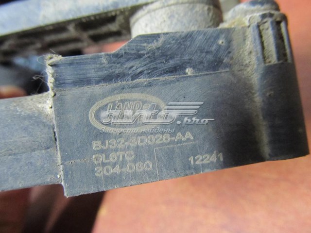 Купити BJ323D026AA Land Rover 