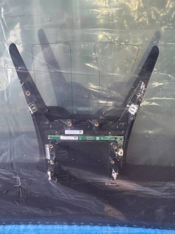 146627000C Tesla Автомобільне скло