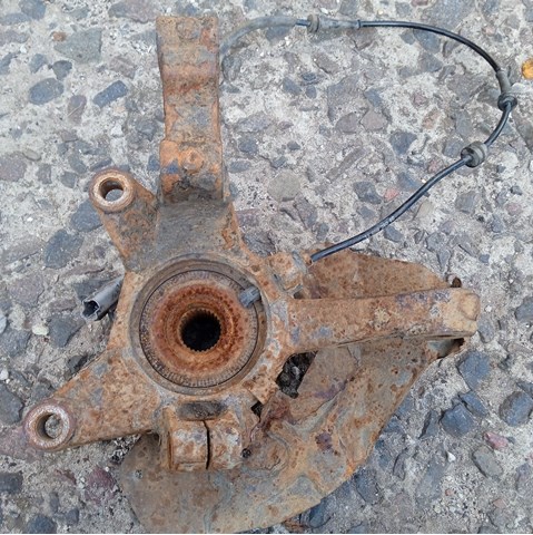 9403647938 Fiat/Alfa/Lancia Цапфа - поворотний кулак передній, правий