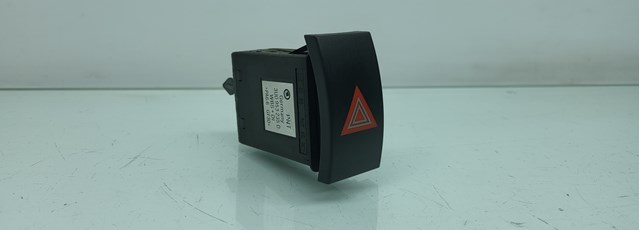 Купити 3U0953235D VAG Кнопка включення аварійного сигналу