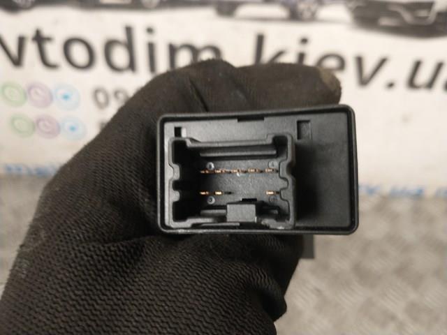 Блок керування центральним замком 285963Y50 Nissan/Infiniti