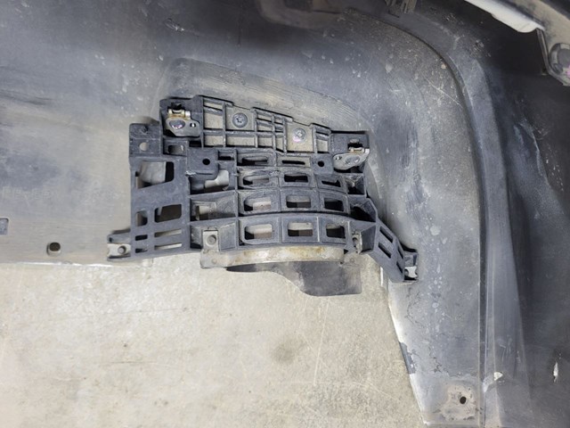 Лівий кронштейн заднього бампера Nissan/Infiniti 850195NA0A ціна, від 12.71 USD