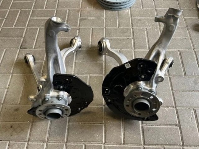 Купити A2063320100 Mercedes 