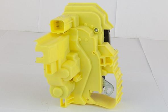 Замок дверей бічних зсувних лівих GP GP1370900080 ціна, від 40.02 USD