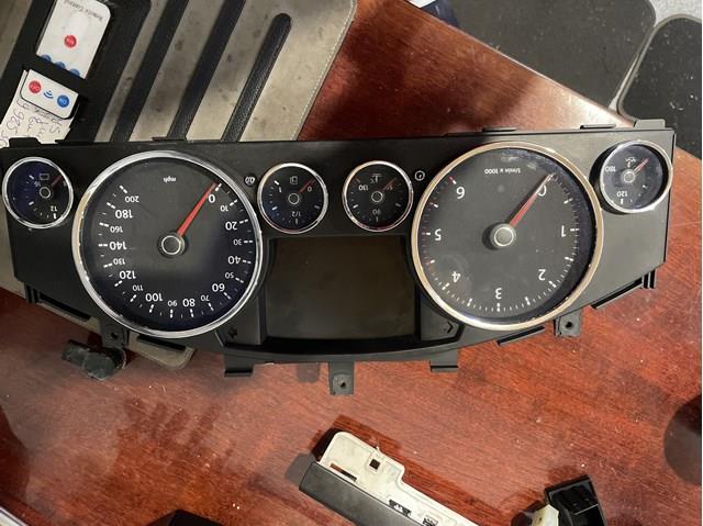 Приладова дошка-щиток приладів 7L6920985Q VAG