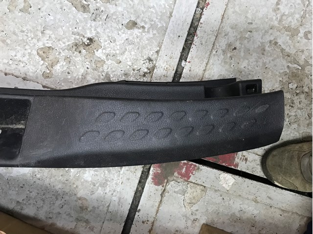Купити 64716F4010 Toyota 