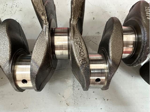 Колінвал 11212212762 BMW