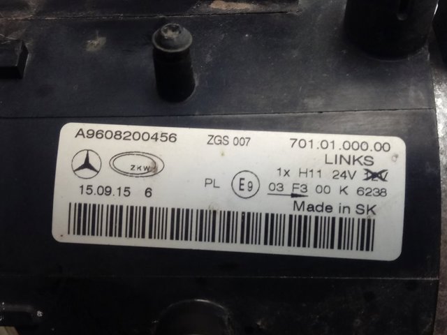 Фара протитуманна, ліва A9608200456 Mercedes