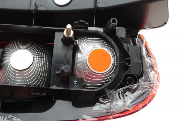 Ліхтар задній лівий Autotechteile 5030325 ціна, від 56.43 USD