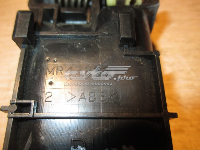  Mitsubishi MR432272